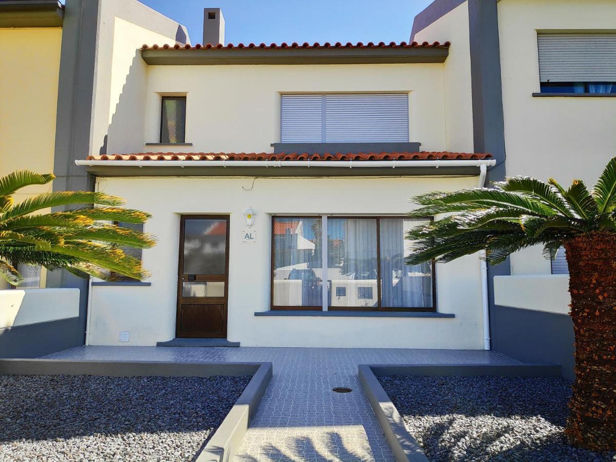 House Seven * Horta (Azores)